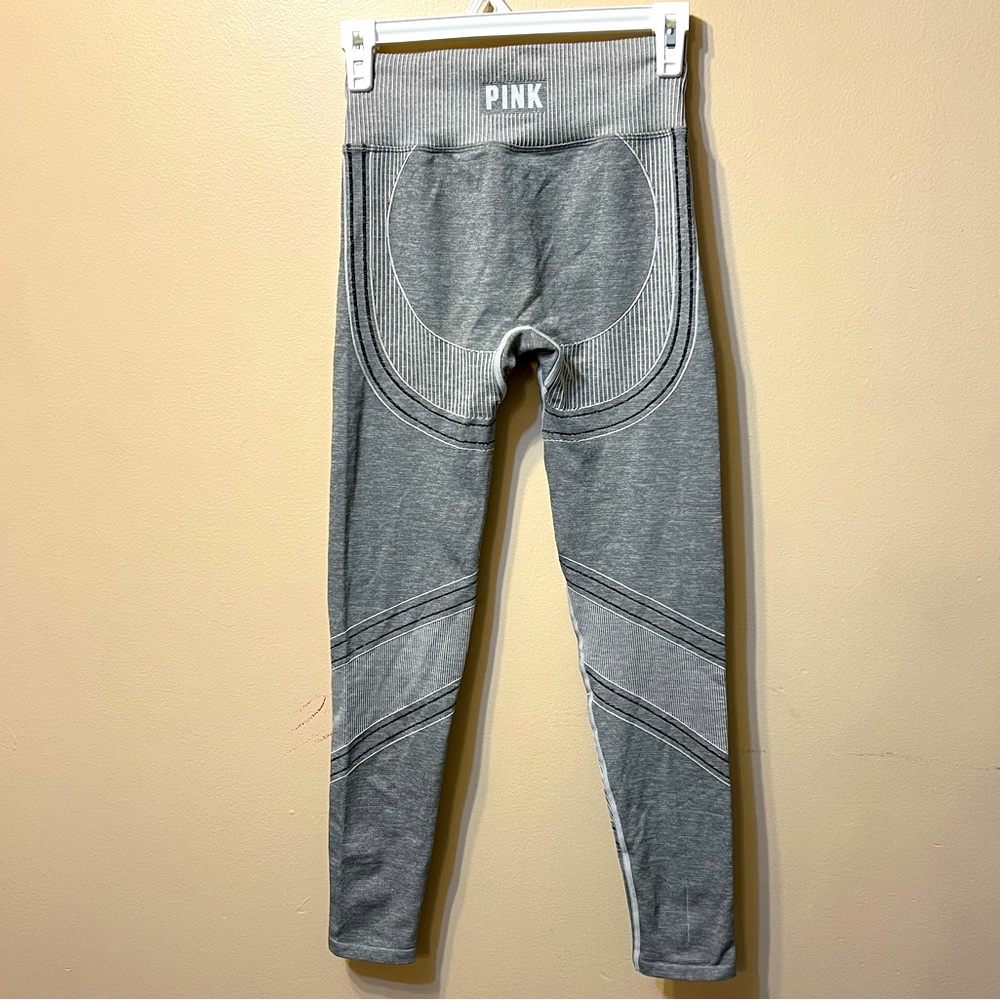 PINK Victoria’s Secret Grey Leggings/Base-layer, Women’s Size S
